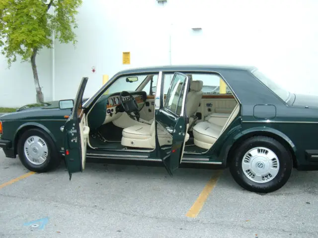 classic beauty, very clean, runs great, low reserve