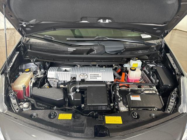 2014 toyota prius v three