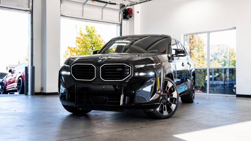 2023 bmw xm base