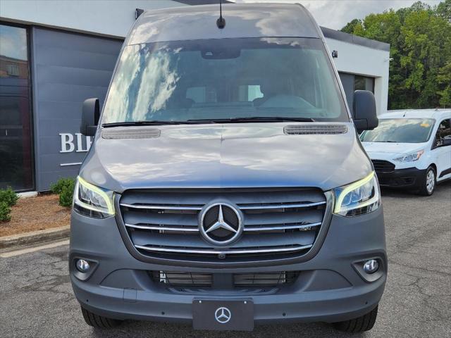 2023 mercedes-benz sprinter 2500 standard roof