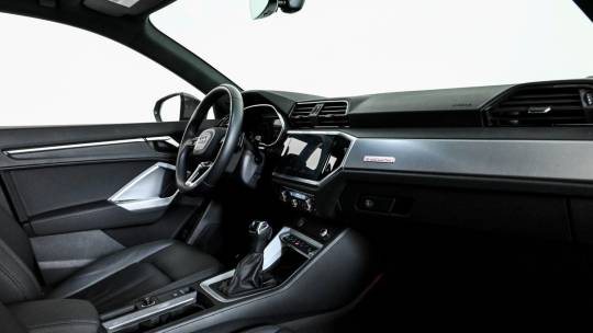 2022 Audi Q3