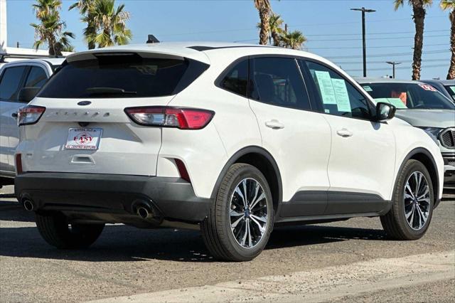 2021 ford escape se