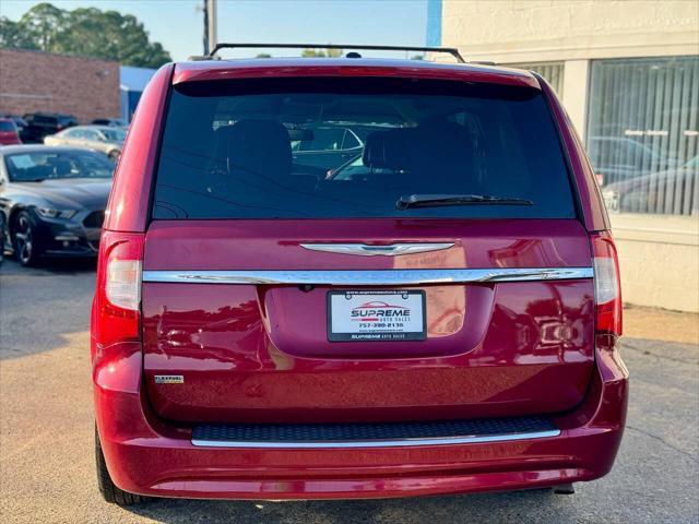 2016 chrysler town & country touring