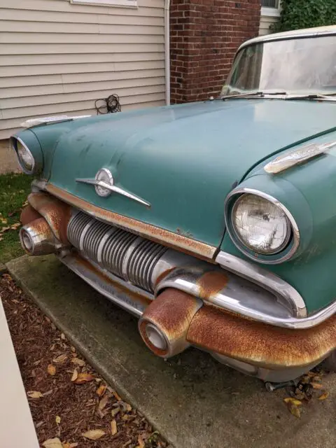 1957 pontiac chieftain 2door