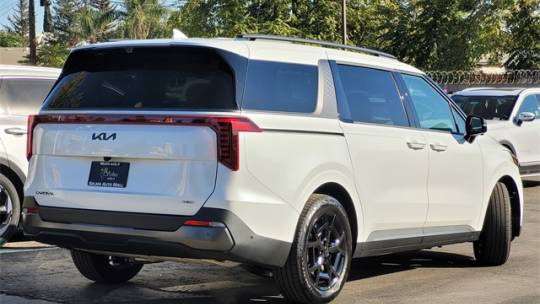 2025 Kia Carnival