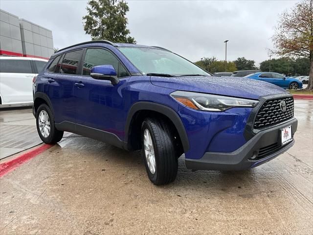 2024 toyota corolla cross le