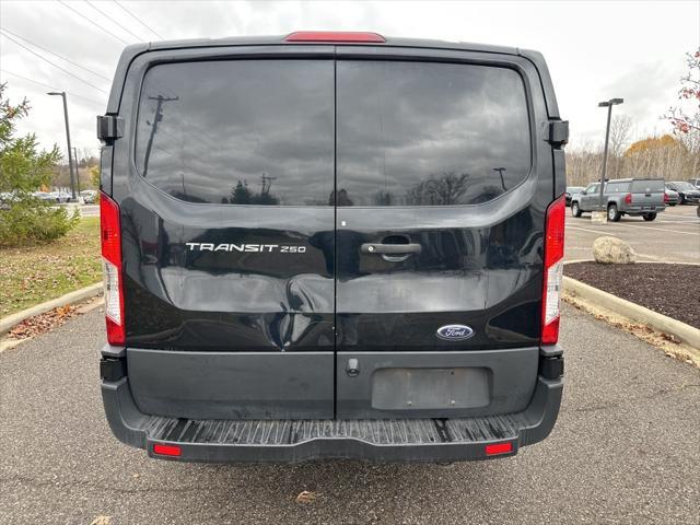 2019 ford transit-250 base
