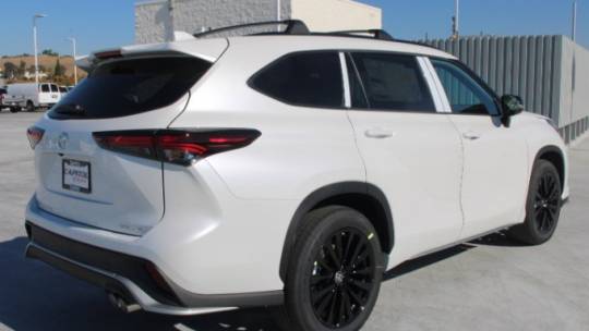 2024 Toyota Highlander