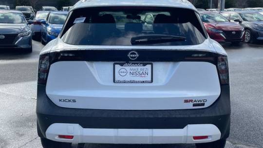 2025 Nissan Kicks