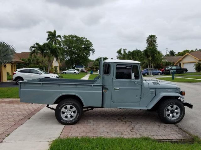 1976 toyota land cruiser truck