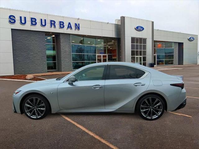 2021 lexus is 300 base