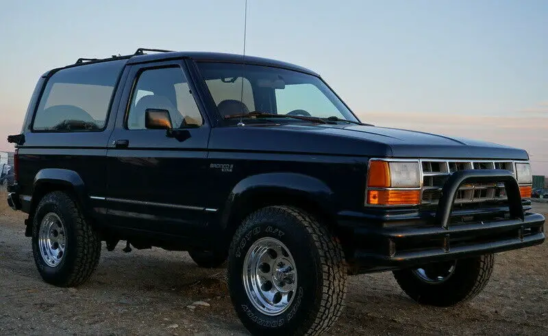 1989 ford bronco ii xlt, original paint, 5 speed, v6, loaded, factory a/c