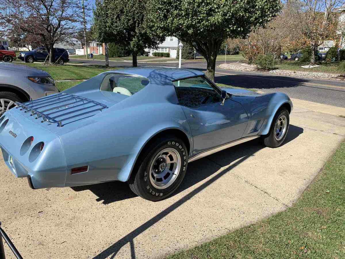 1977 chevrolet corvette c3 supercar blue rwd automatic l48