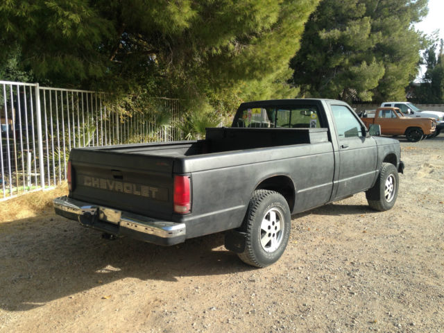 1993 chevy s-10 4x4 no reserve nice winter or hunting truck