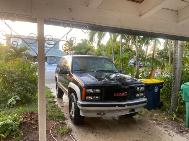 1992 gmc yukon suv black 4wd automatic