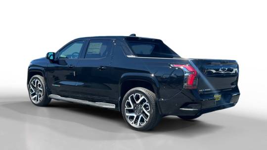 new 2024 chevrolet silverado ev rst