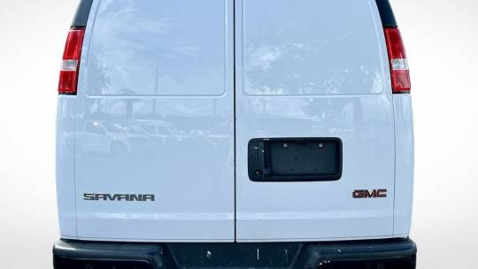 2022 GMC Savana