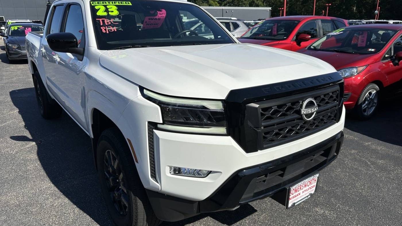 2023 nissan frontier sv