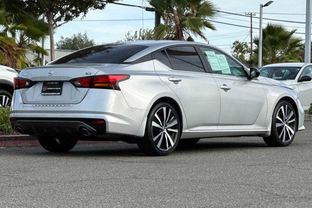 2022 nissan altima sr fwd