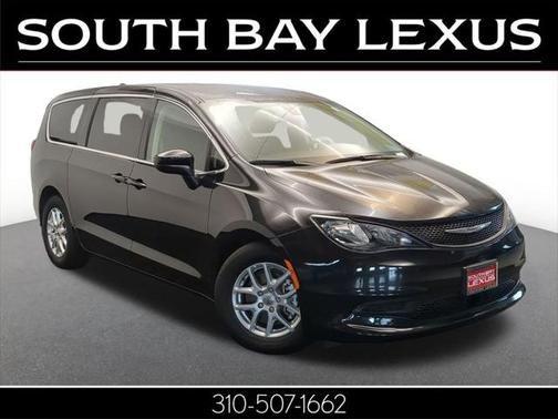 2022 chrysler voyager