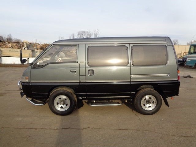 1991 mitsubishi delica minivan awd 4x4 syncro 2.5l turbo diesel no reserve !!!