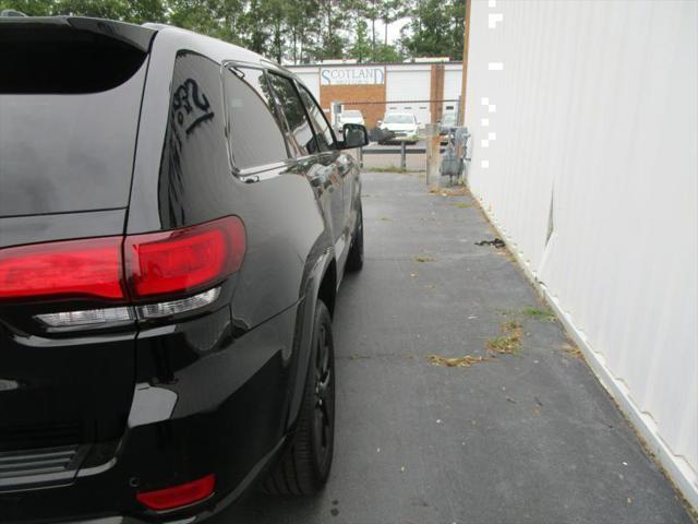2022 jeep grand cherokee laredo