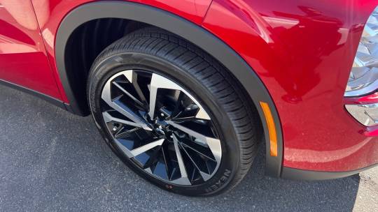 2024 Mitsubishi Outlander