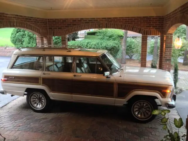 1987 jeep grand wagoneer with 75000 original miles!