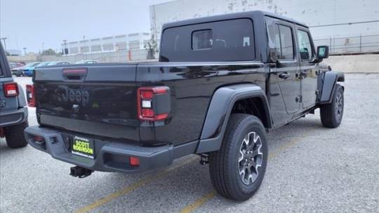 2024 Jeep Gladiator