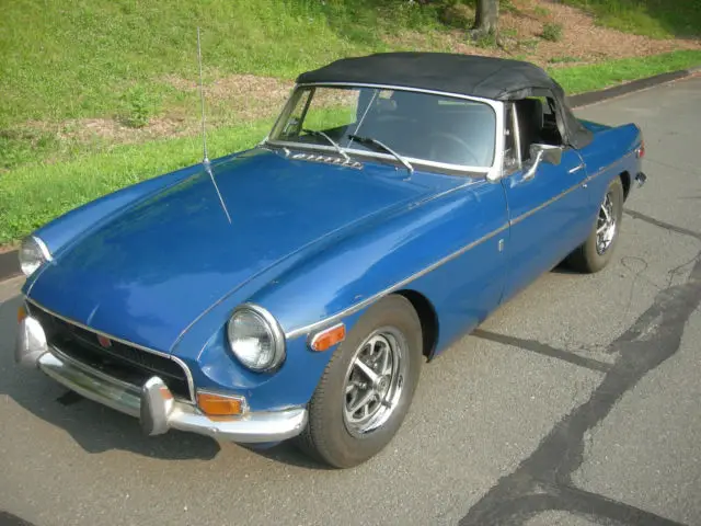 1972 mgb convertible great running car