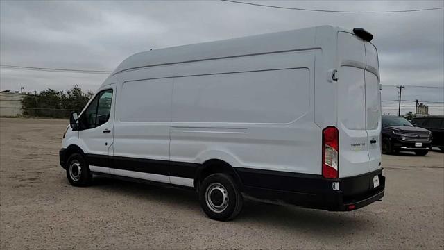 2022 ford transit-250 base