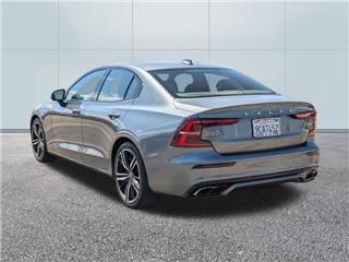 2019 Volvo S60 t8 r-design