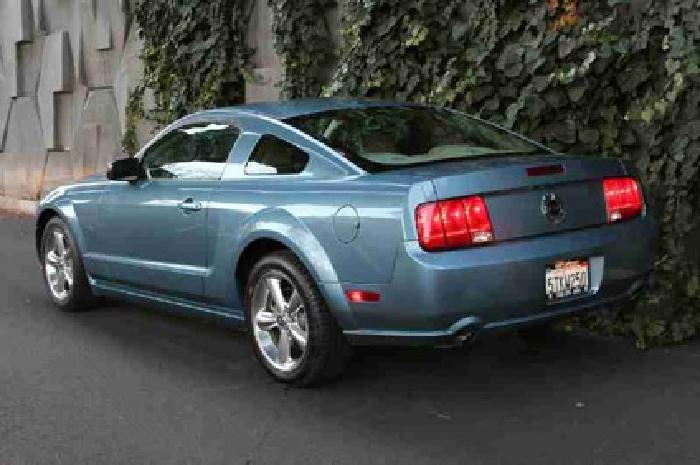 2006 ford mustang gt 2dr coupe 5 speed 06 clean low miles in walnut creek, ca
