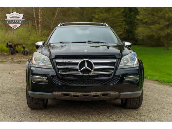 2010 mercedes-benz gl450 in milford, michigan