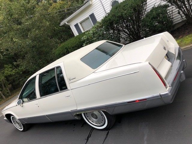 1993 cadillac fleetwood brougham 5.7l 88k original miles
