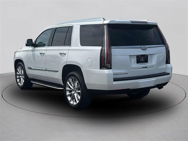 2017 cadillac escalade luxury