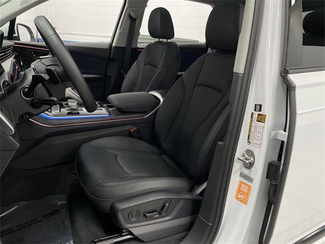 2024 audi q7 55 premium plus