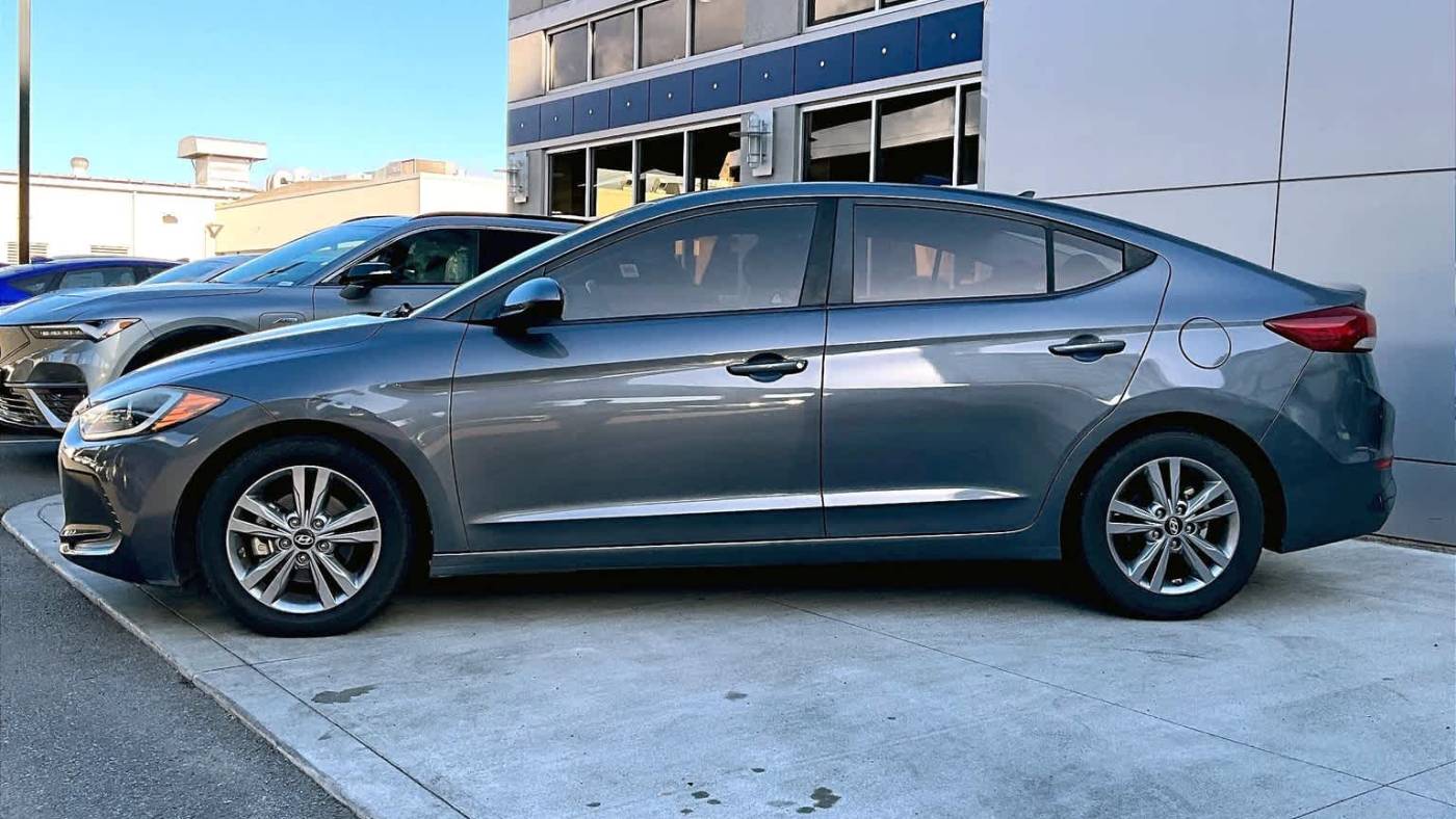 2018 hyundai elantra se