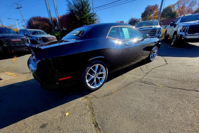 2022 dodge challenger gt