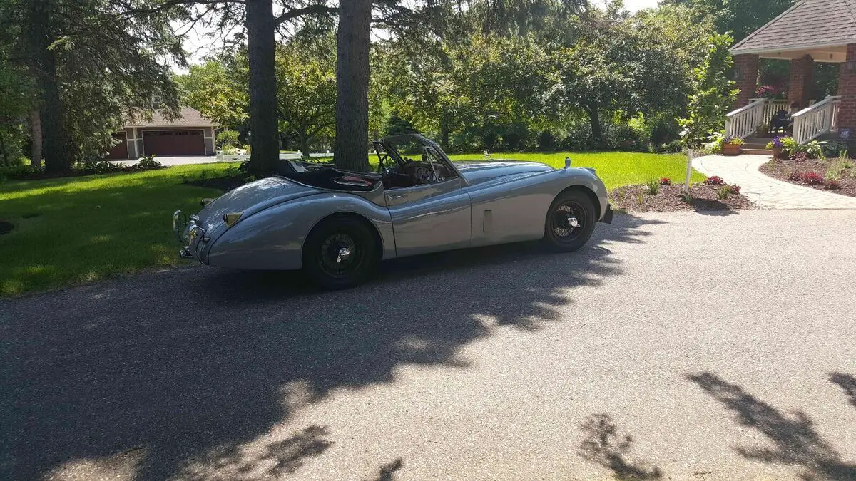 1953 jaguar xk grey