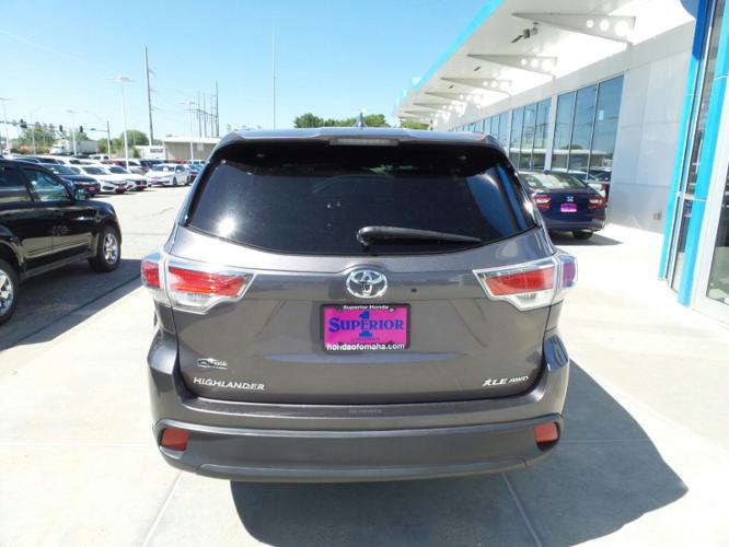 used 2016 toyota highlander xle omaha, ne 68137 for sale in omaha, nebraska
