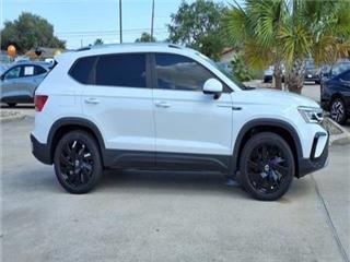 2024 Volkswagen Taos sel 4motion