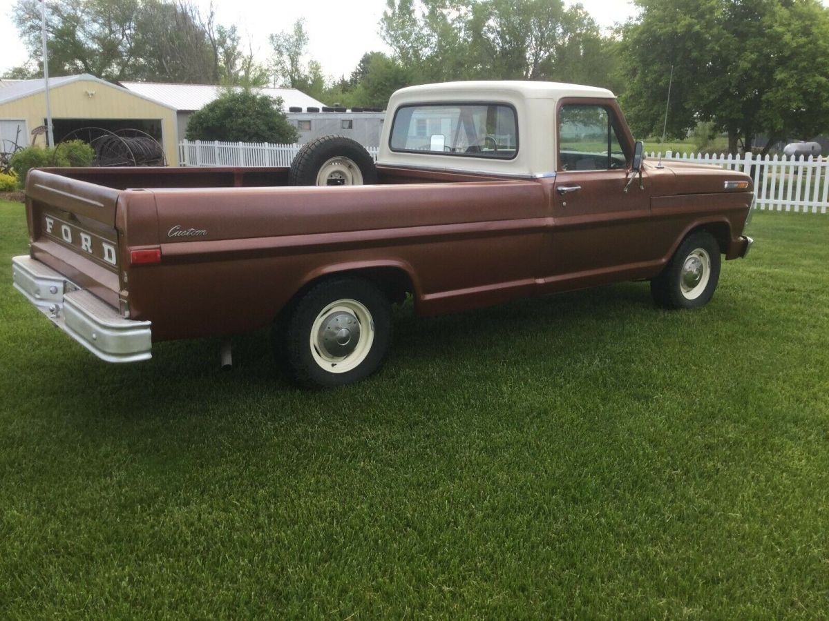 1972 ford f-100 2wd 4-speed manual transmission - restored - excelent condition