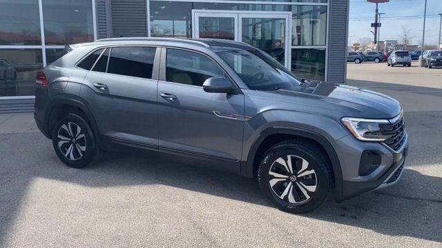 2024 volkswagen atlas cross sport 2.0t se 4dr all-wheel drive 4motion in appleton, wisconsin