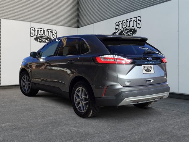 2022 ford edge sel