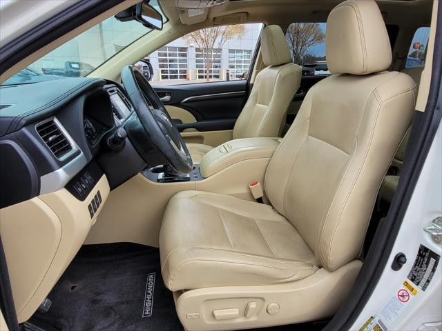 2015 toyota highlander hybrid base