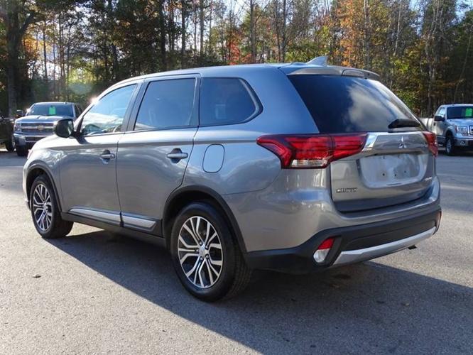 used 2018 mitsubishi outlander fwd es cadillac, mi 49601 for sale in cadillac, michigan