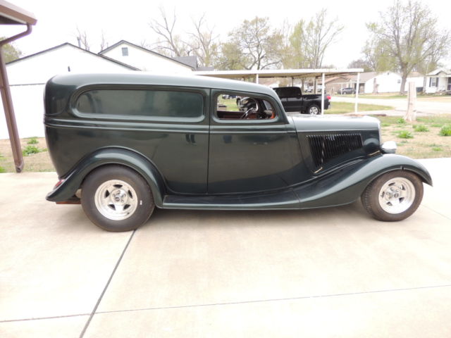 1934 ford sedan delivery. downs body