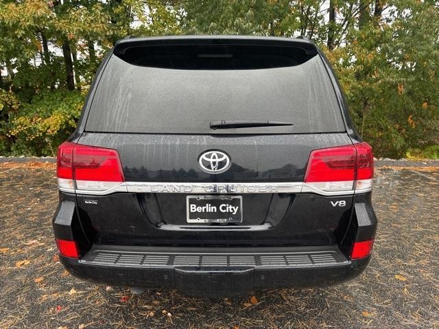 2021 toyota land cruiser base (a8)