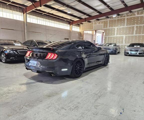 2016 ford mustang v6